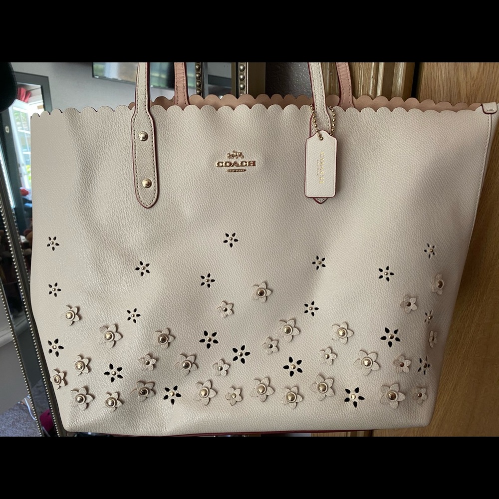 Coach purse cream color